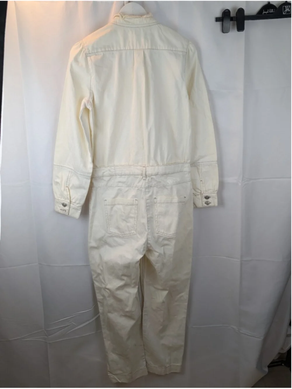 ba&sh cream button